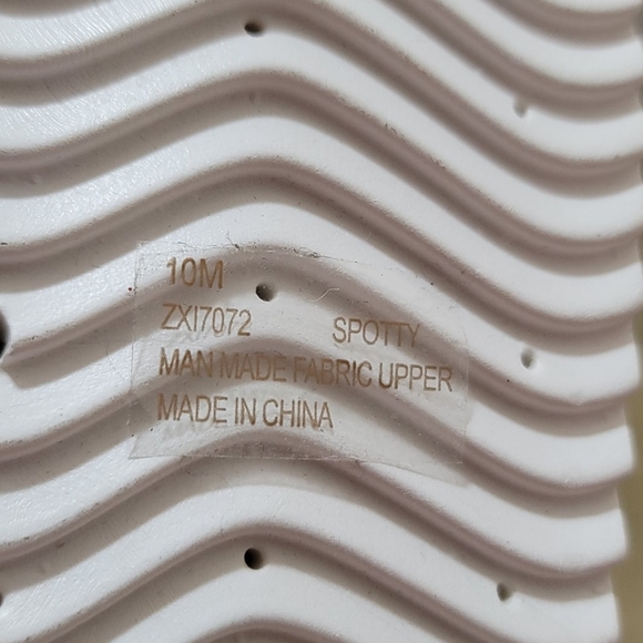 Cape Robbin Spotty Furry Slippers - Picture 9 of 9